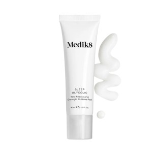 Medik8 Exfoliante facial...