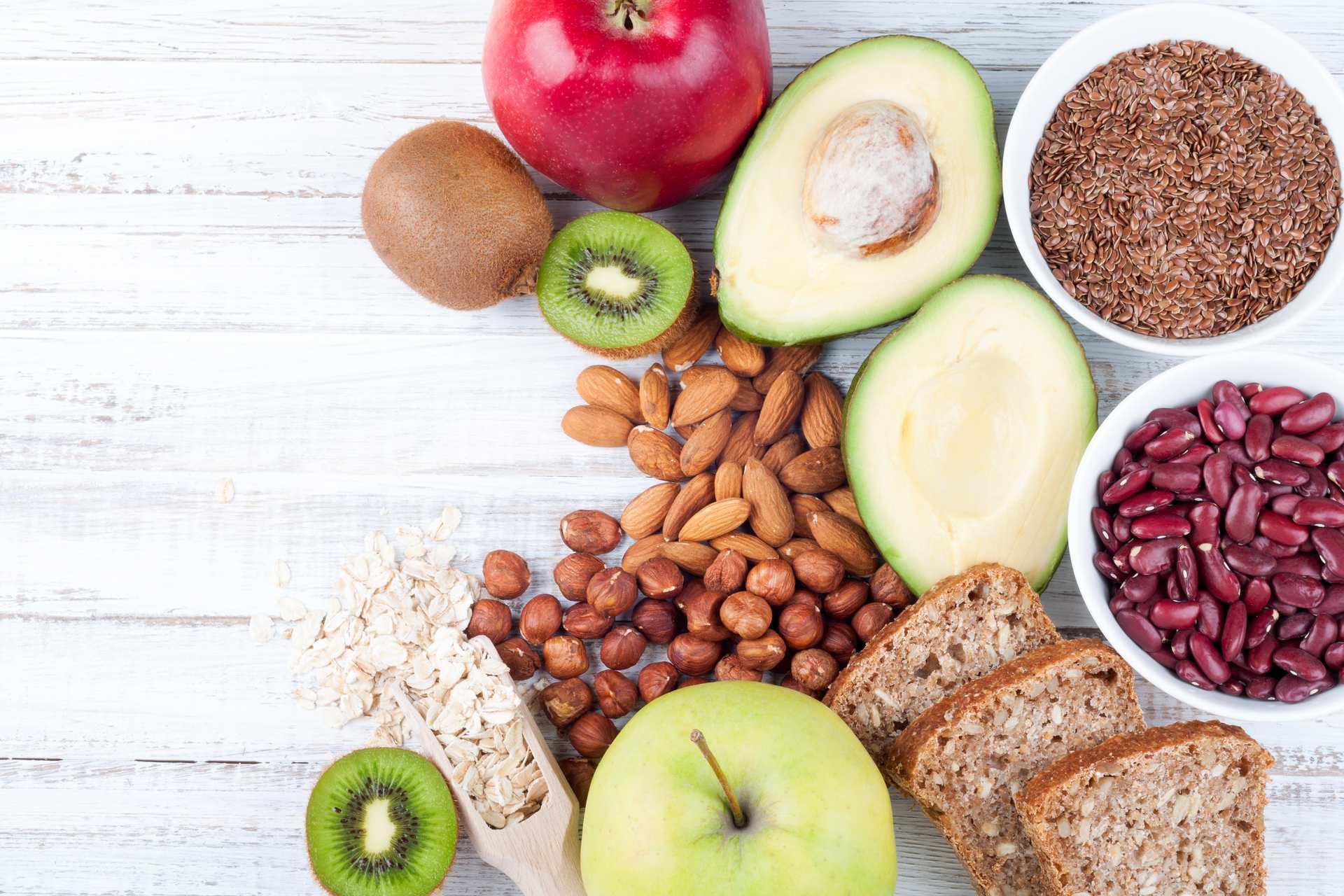 Cómo bajar el colesterol de forma natural: qué funciona y qué no